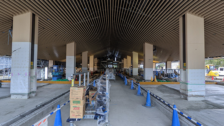 Indoor pit lane with heating and air-conditioning